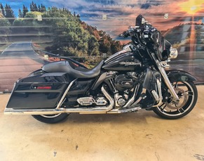 HARLEY-DAVIDSON FLHX STAGE 4
