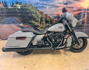 HARLEY-DAVIDSON FLHX LOOK