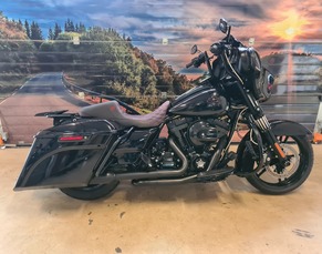 HARLEY-DAVIDSON FLHXS STREET GLIDE SPECIAL