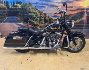 HARLEY-DAVIDSON FLHR ROAD KING
