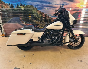 HARLEY-DAVIDSON FLHXS 5HD NL GELEVERDE STREET GLIDE SPECIAL